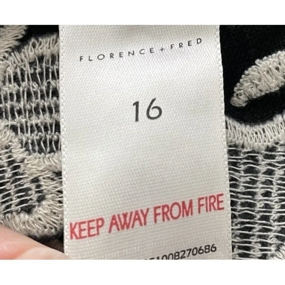 Florence and Fred Black Linen Blend  White Floral  Appliqué Skirt  Size 16